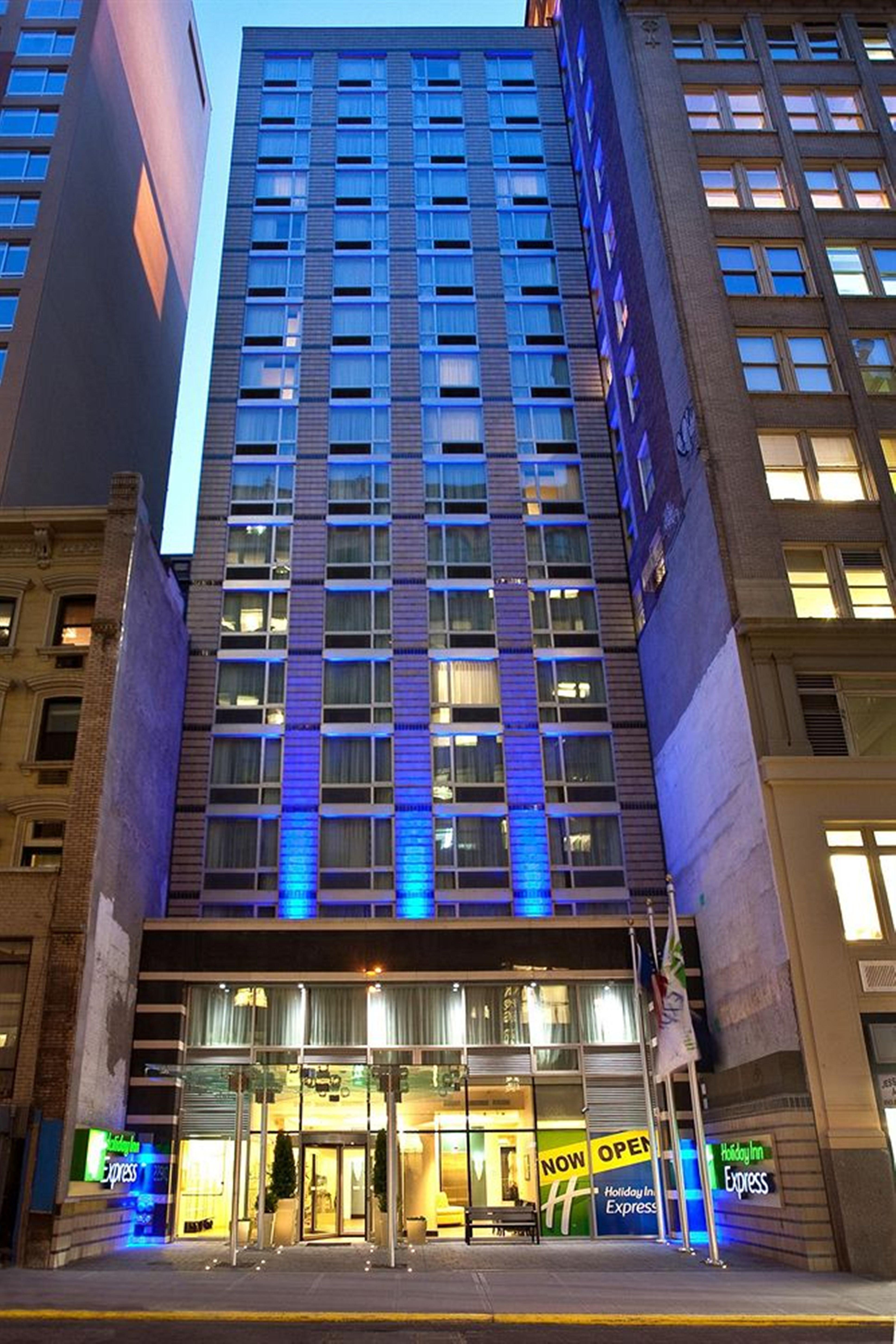 Holiday Inn Express - Times Square South, An Ihg Hotel New York Exterior foto